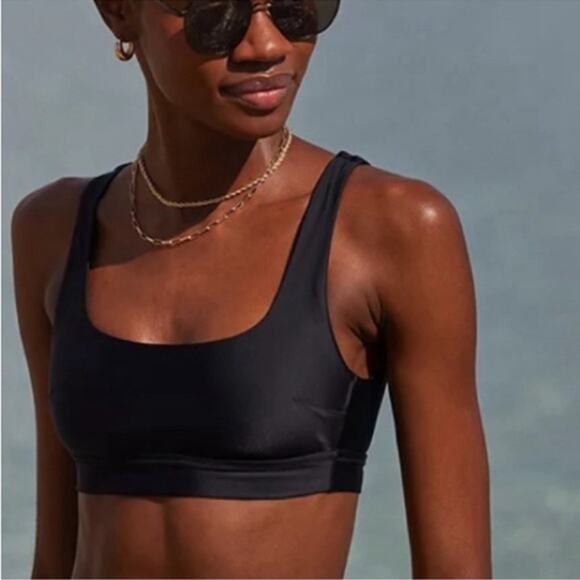 NWT Aerie Bikini Top Womens M Black Scoop Neck Coastal Minimalist Clean Girl - Picture 2 of 5